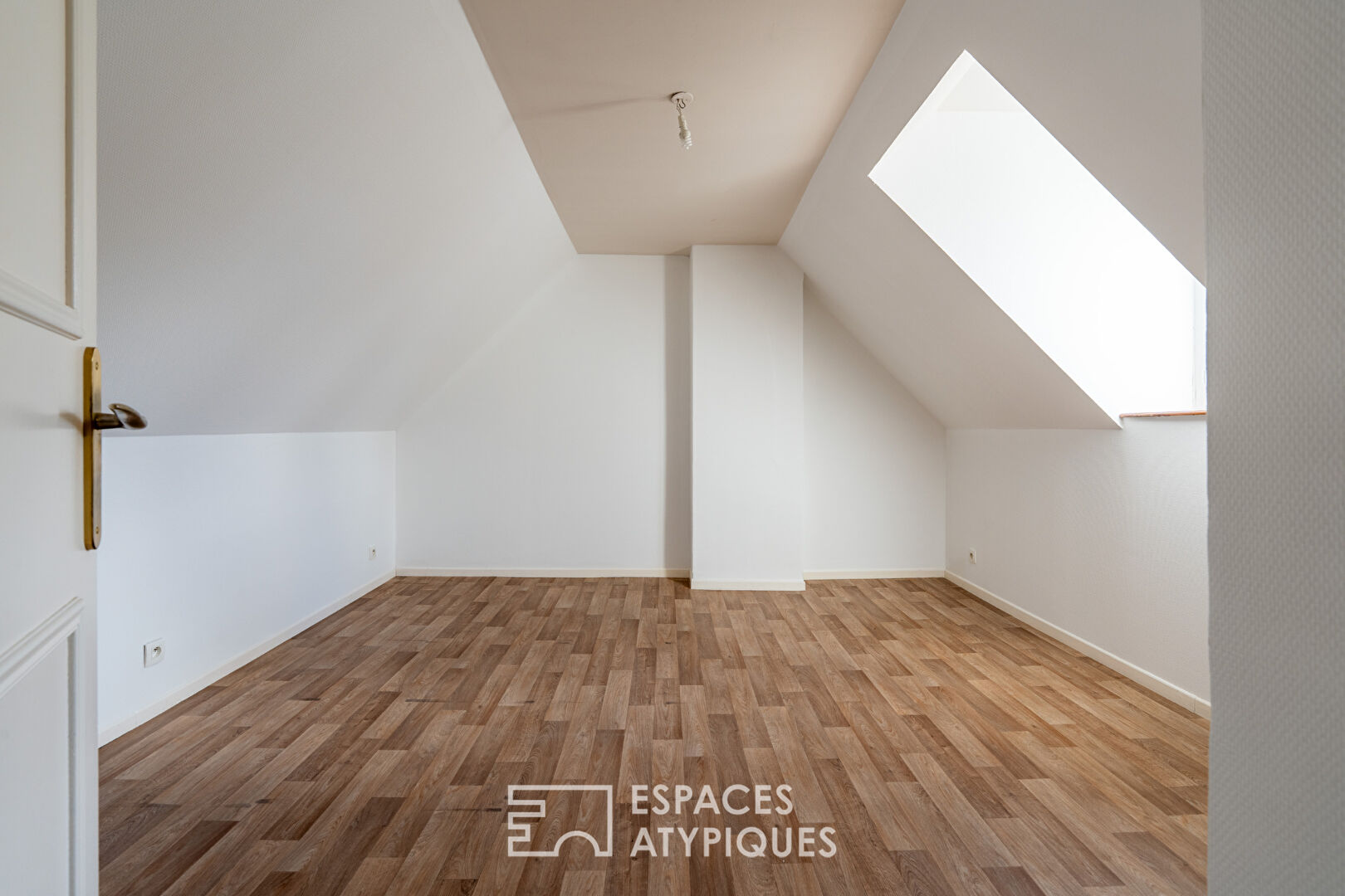 Photo Maison fonctionnelle proche futur ligne de tram image 6/6