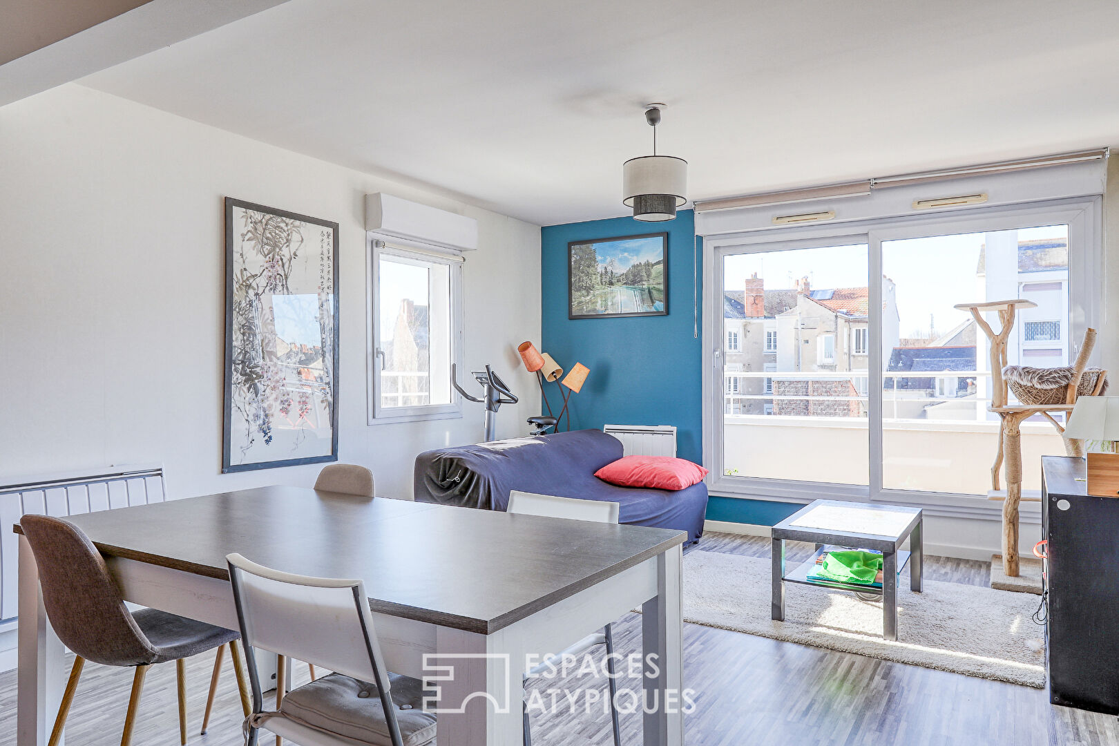 Duplex au dernier étage quartier La Fayette / gare