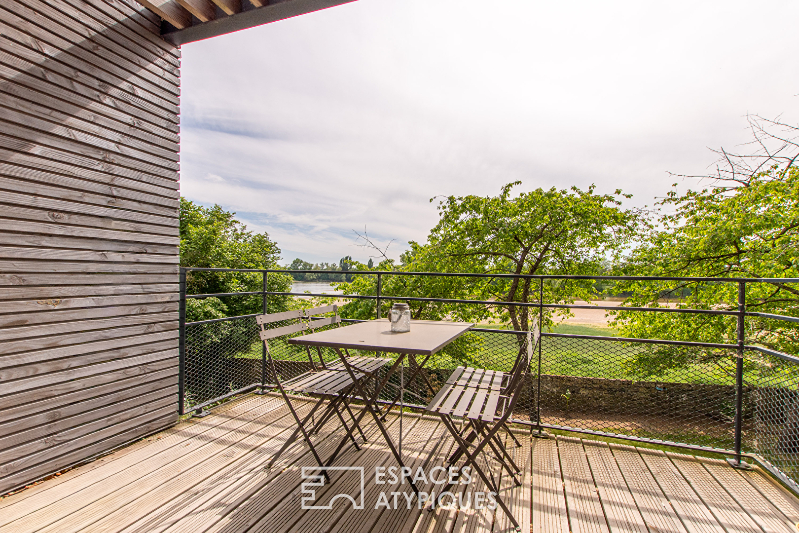 Appartement vue Loire et son stationnement