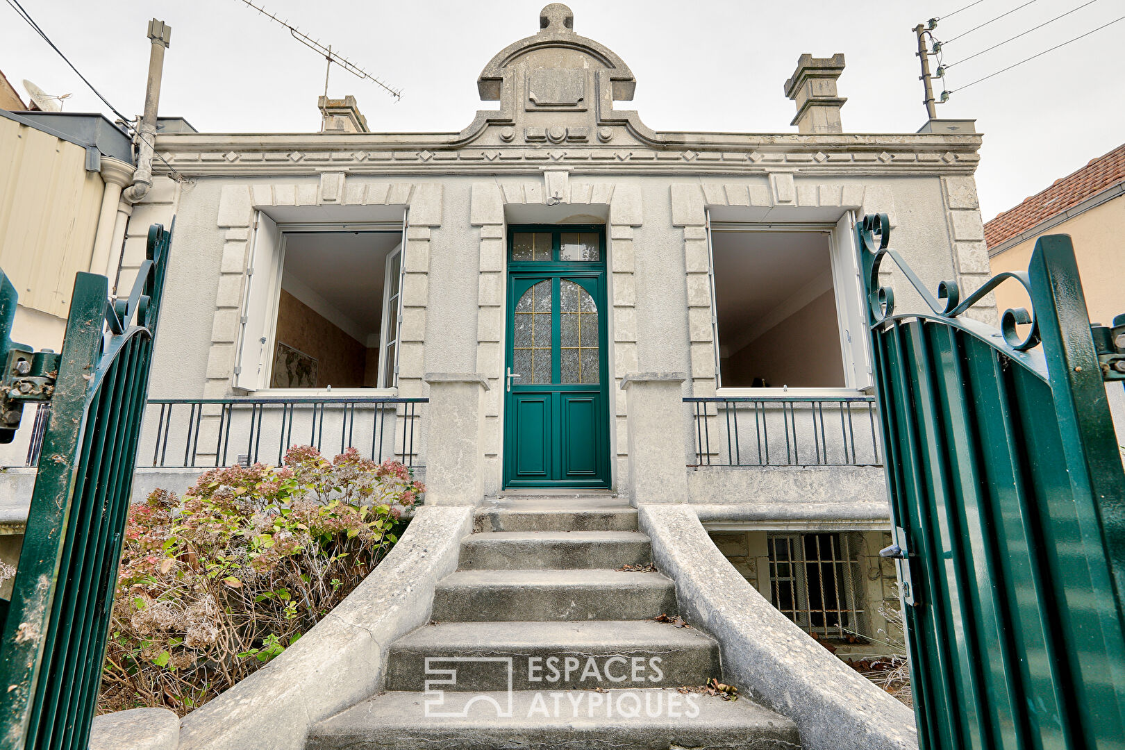 Photo Châtelaillonnaise à réinventer image 1/6