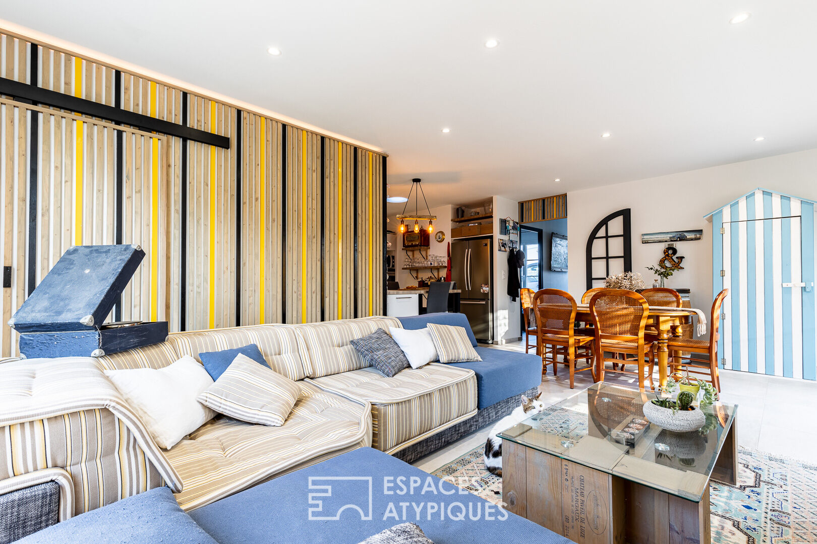 Une cachotière aux influences maritimes