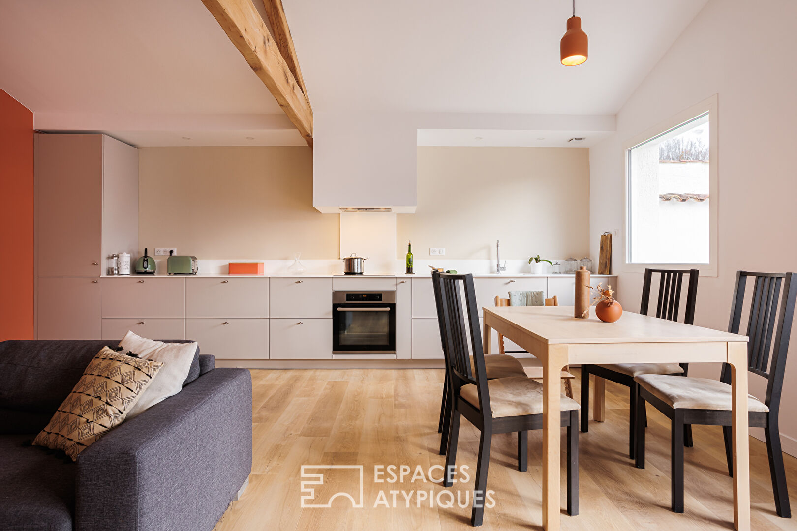 Photo Maison de ville au charme moderne image 2/6