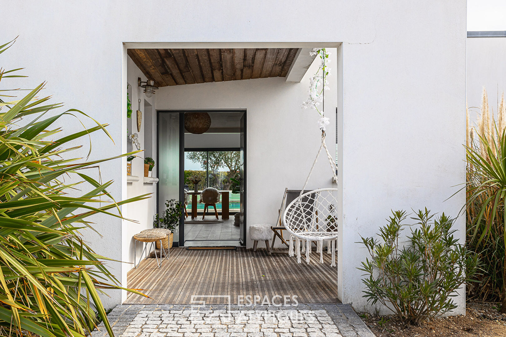 Photo Lumineuse contemporaine aux vues contemplatives image 3/6