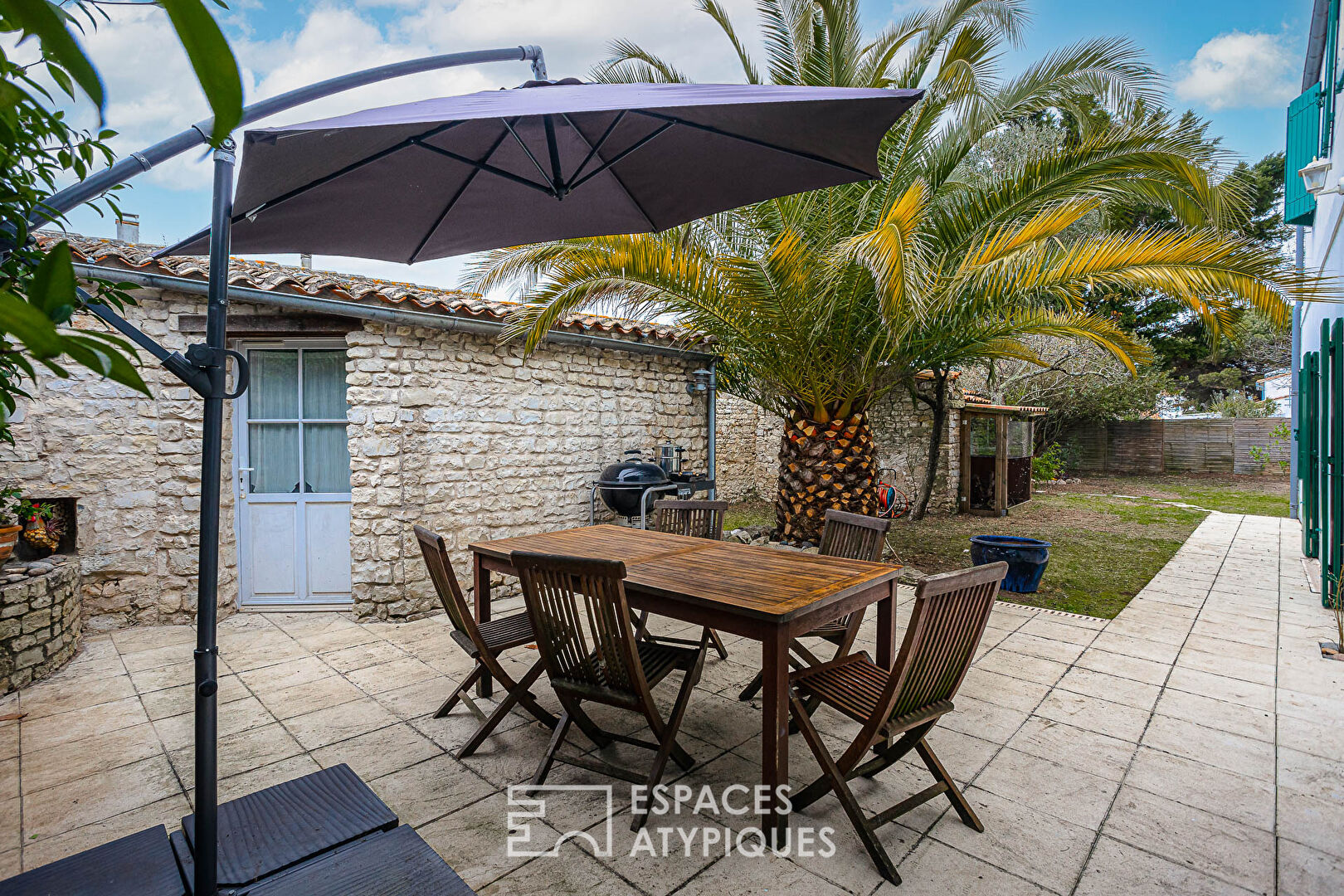 Photo Ancienne grange authentique en coeur de village image 5/6