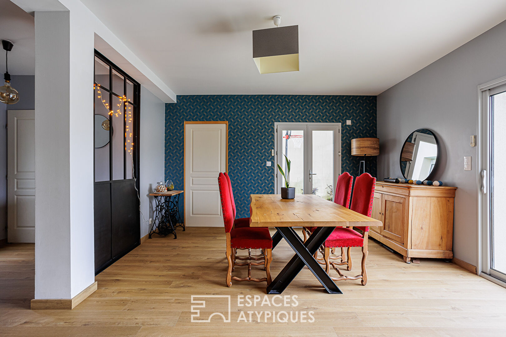 Photo Citadine entre vieux port et océan image 5/6