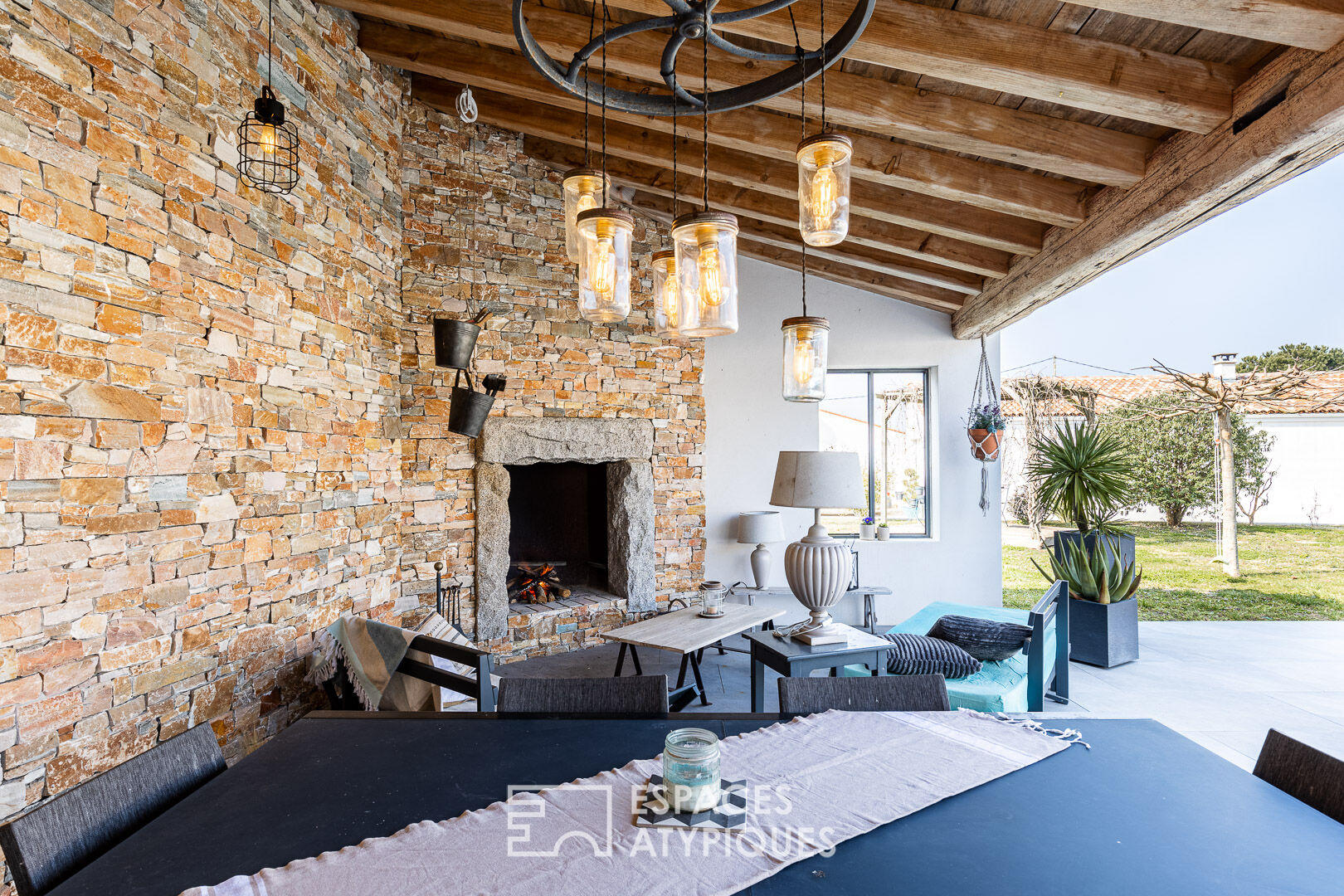 Photo Ancienne grange réhabilitée aux prestations soignées image 5/6