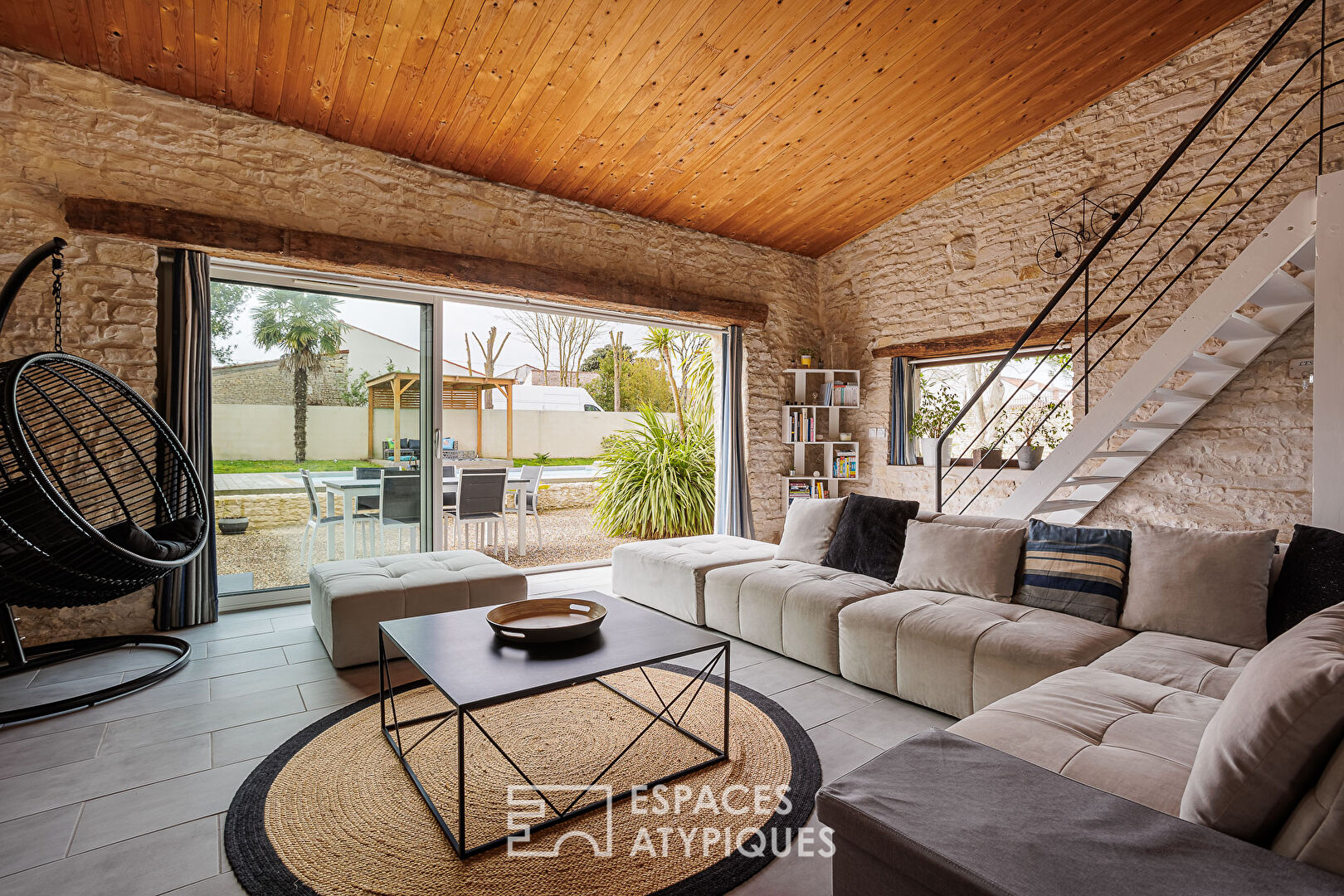 Photo Rénovation authentique en coeur de bourg image 2/6