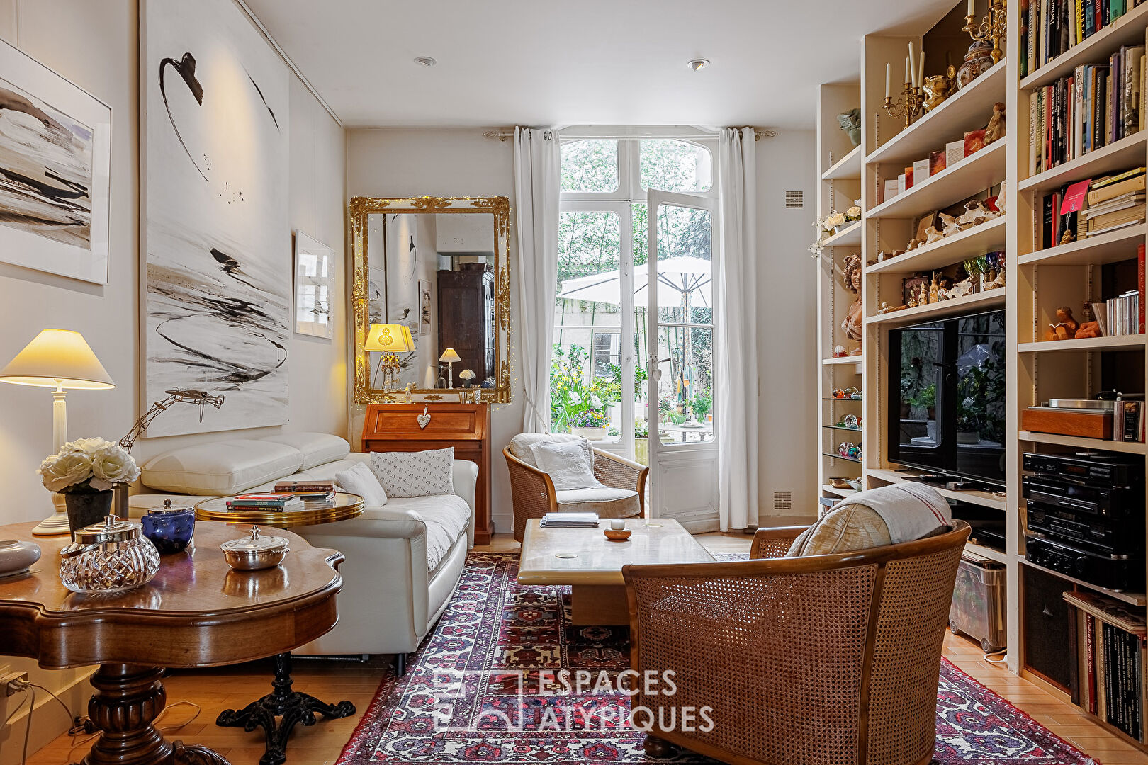 Photo Maison de ville en hyper centre avec patio et terrasse image 2/6