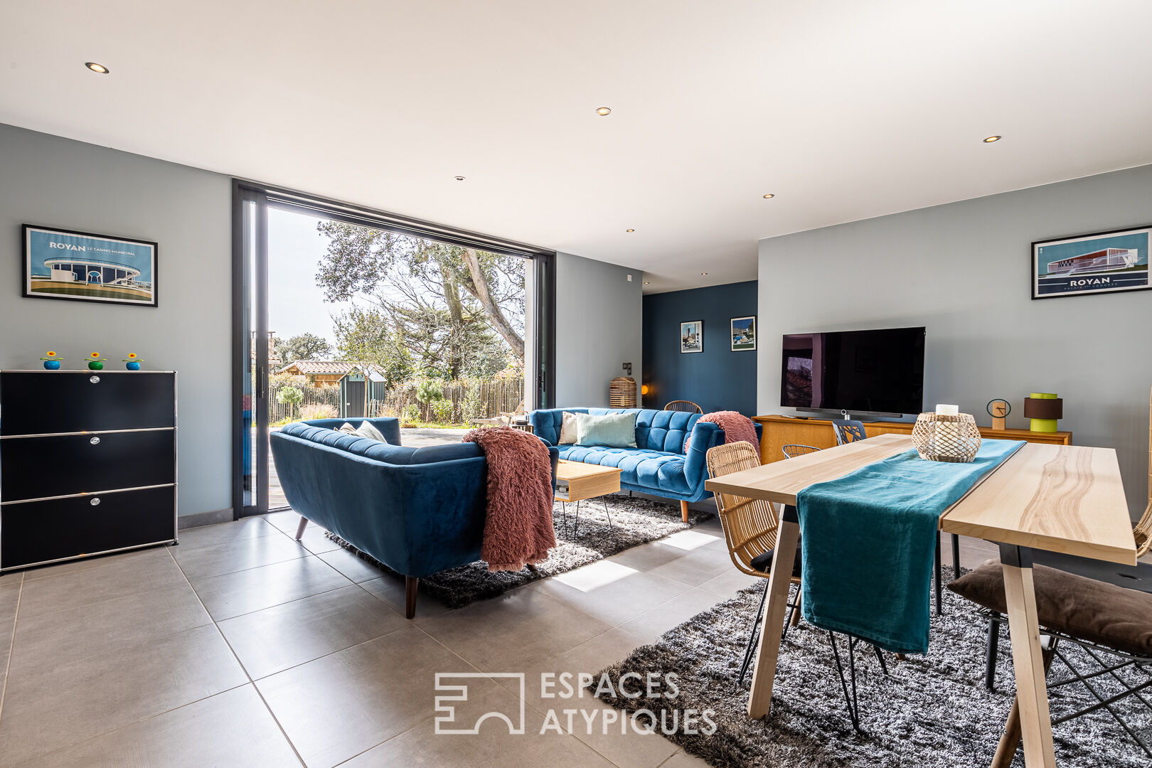 Photo Contemporaine aux lignes tendues image 2/6