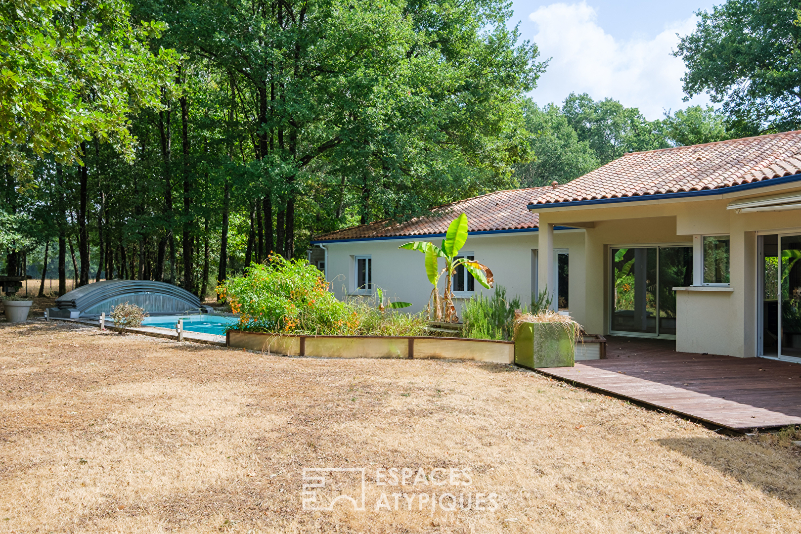 Charmante contemporaine avec piscine aux portes de Poitiers