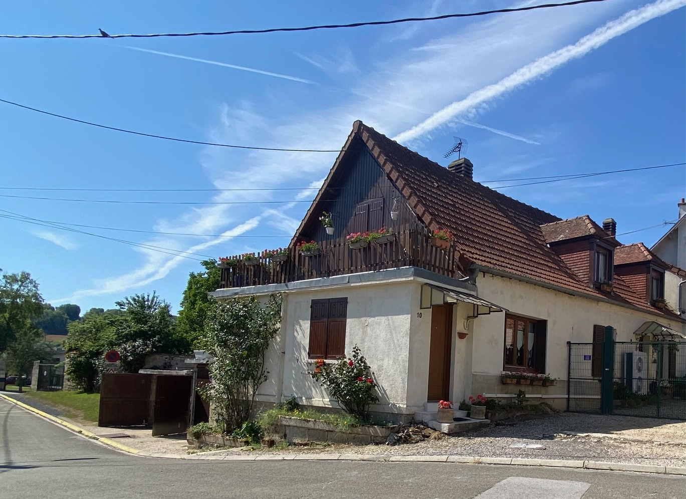 Maison ancienne 6 pièce(s) 125 m2 avec hangar et 2 garages
