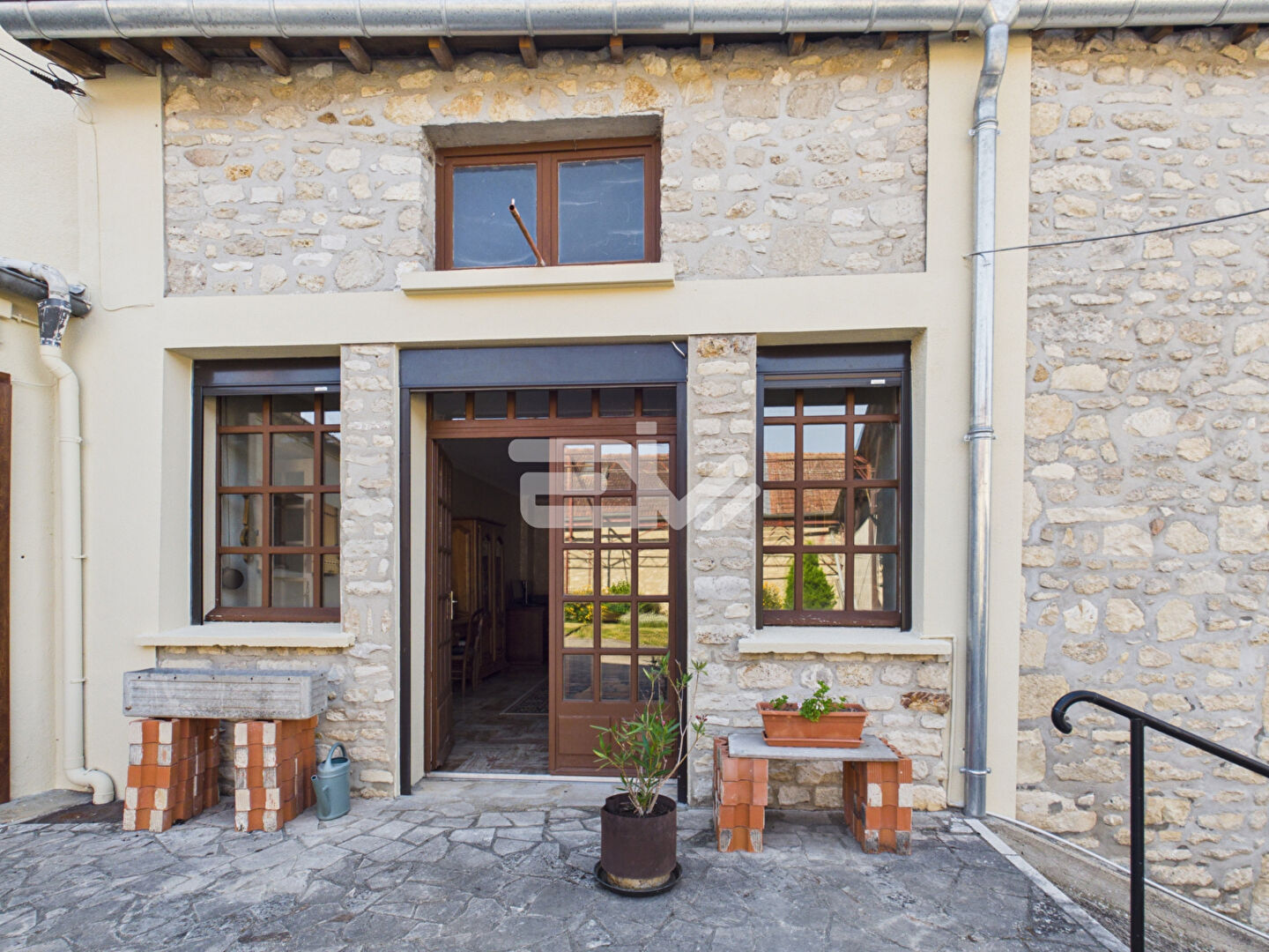 A 10 km de Jonchery-sur-Vesle 51140 - ensemble immobilier