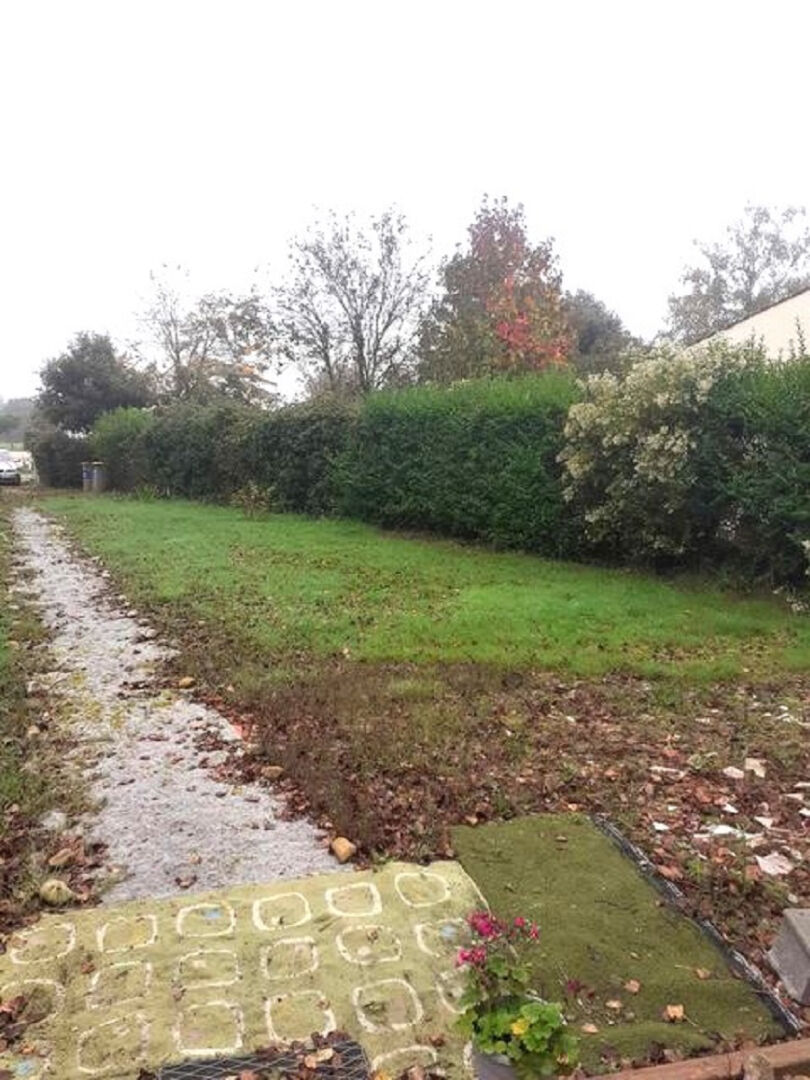 Talmont Saint Hilaire 710m² de terrain constructible avec bâtiment