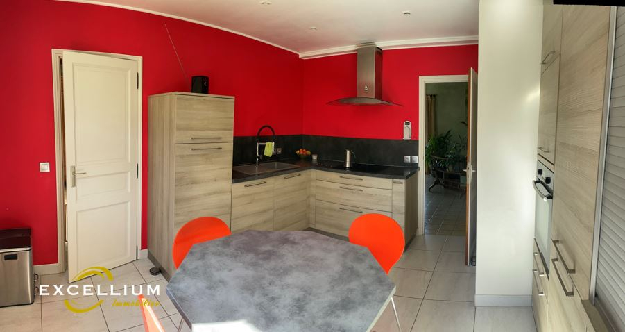 Photo Maison  6 pièce(s) 150 m2 sur 1100m² de terrain avec piscine image 4/6