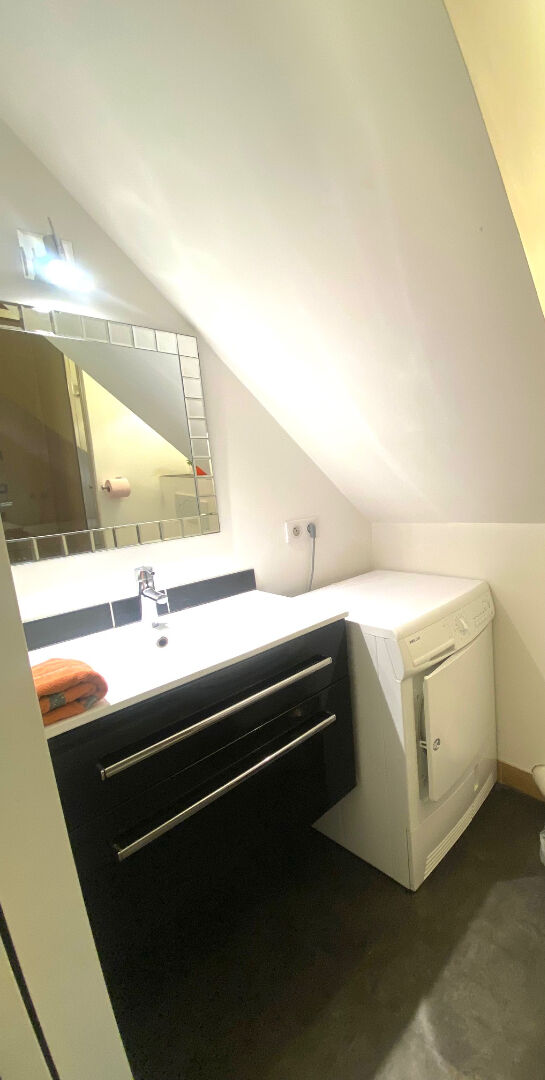 Photo Fontainebleau. Appartement  3 pièce(s) 54 m2 Fontainebleau centre. image 6/6