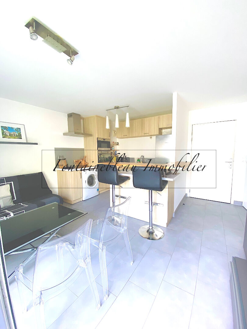 Photo Appartement Fontainebleau 2 pièce(s) 40 m2 avec terrasse privative. image 2/6