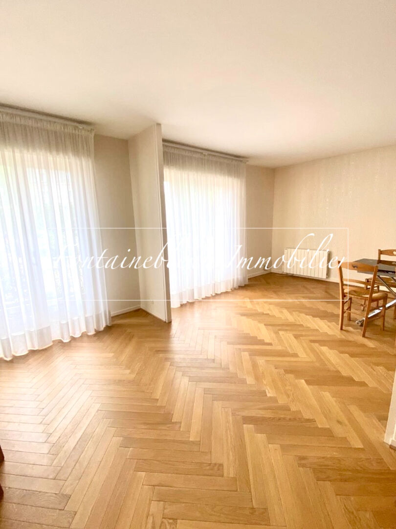 Photo Appartement Fontainebleau 4 pièce(s) 97 m2 image 2/6