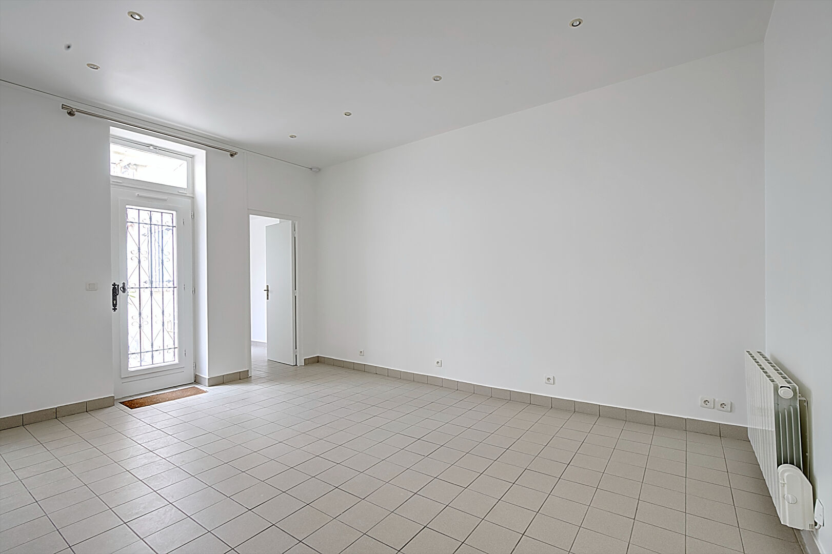 Photo Grand studio de 31m²  refait à neuf image 5/6