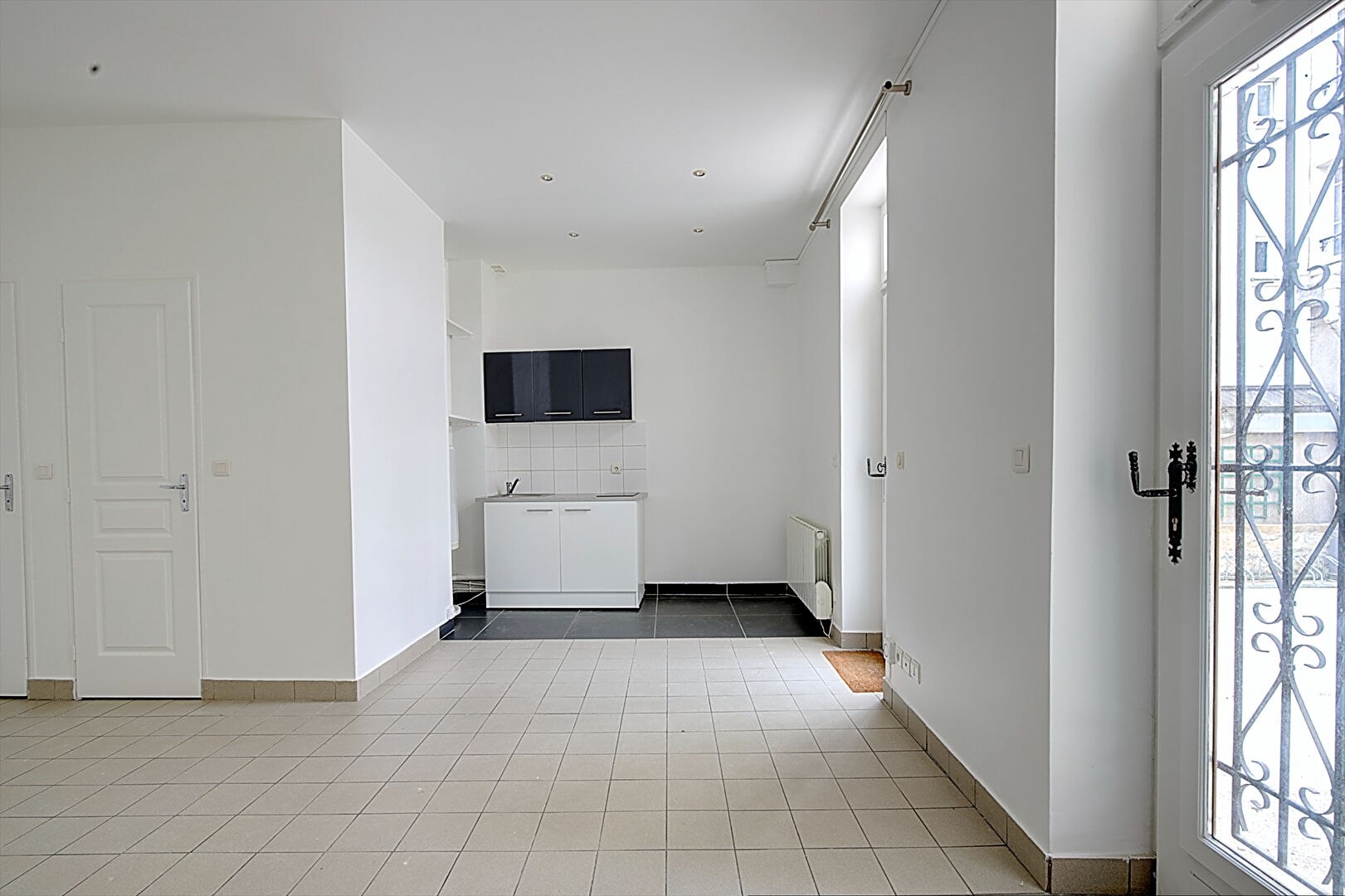 Photo Grand studio de 31m²  refait à neuf image 6/6