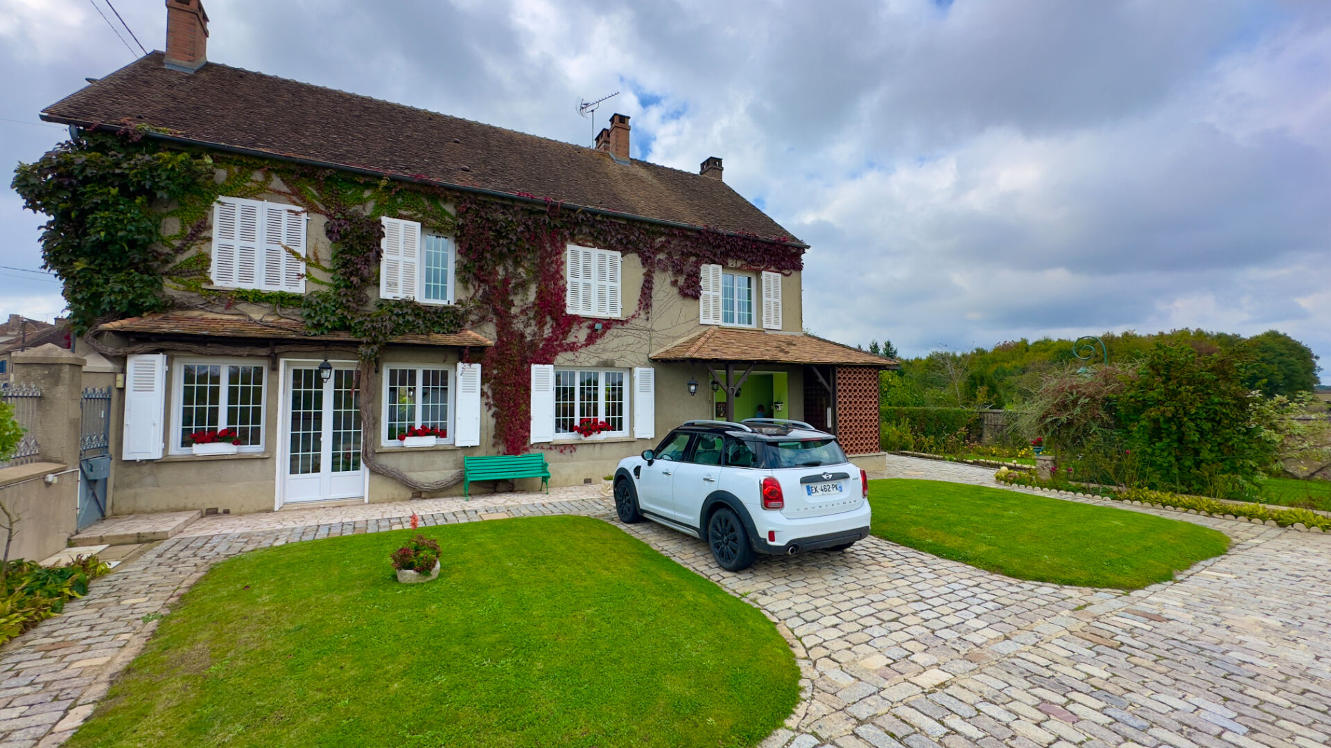 Bransles - 200m² - 6p. - 4ch.