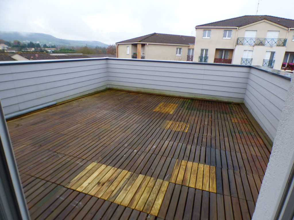 Photo Appartement T4  avec terrasse en centre de ST SYLVESTRE SUR LOT image 3/6