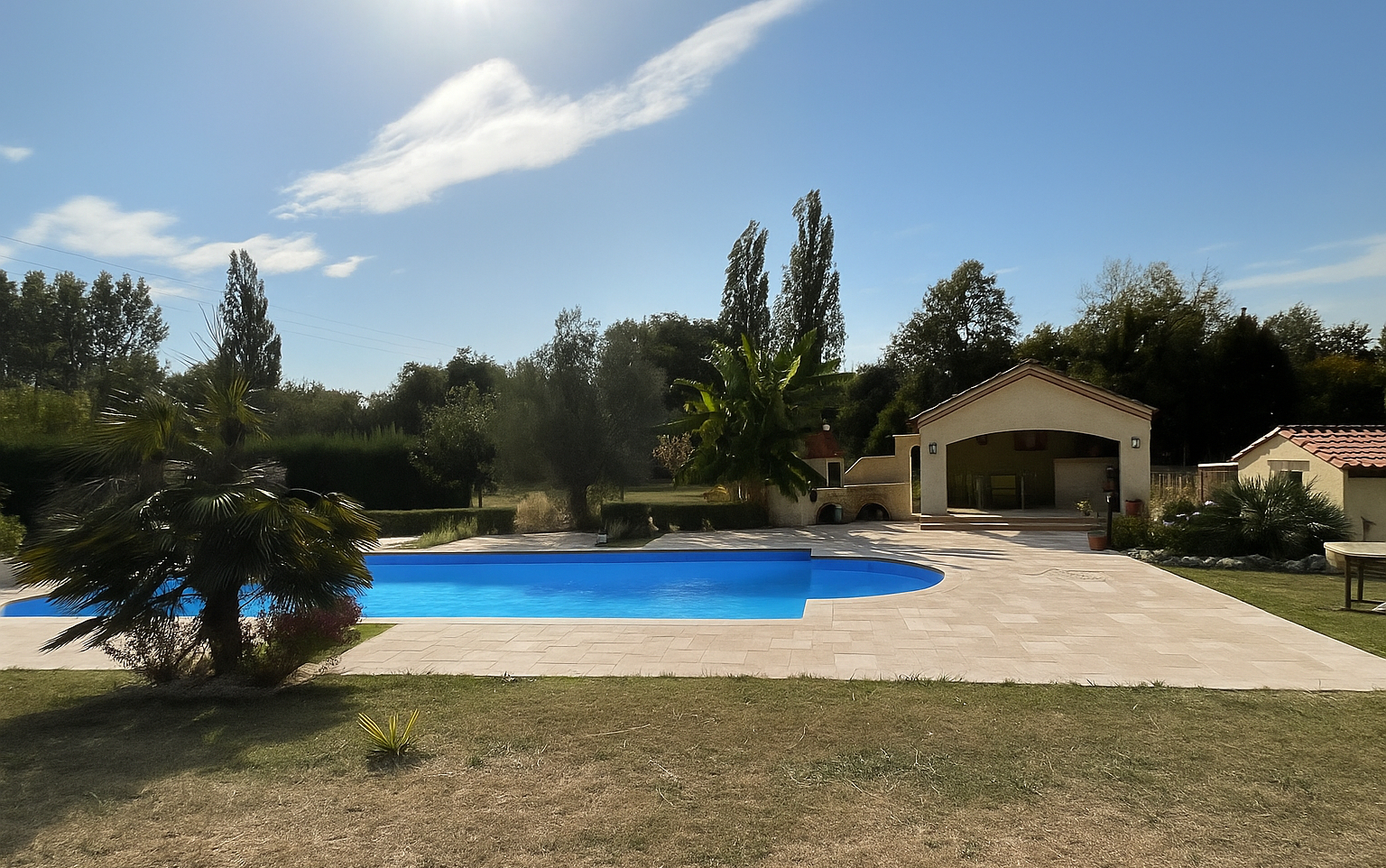 Photo Maison contemporaine 186m2 + piscine ! image 2/6