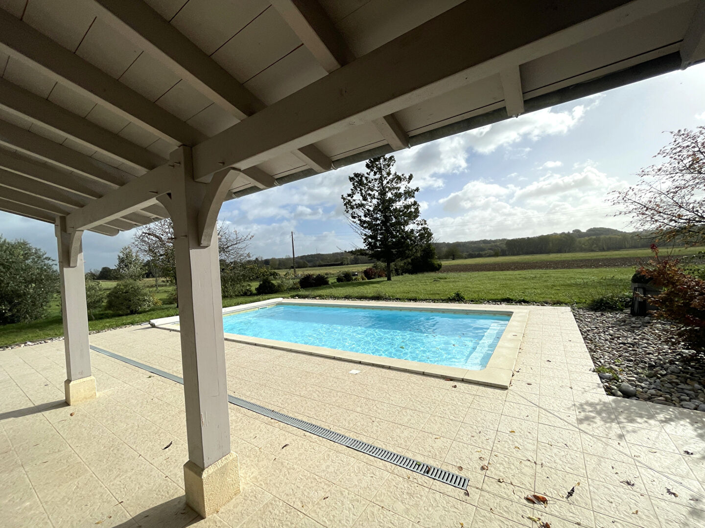 Photo Maison familiale avec gîte indépendant et piscine à TRENTELS image 4/6