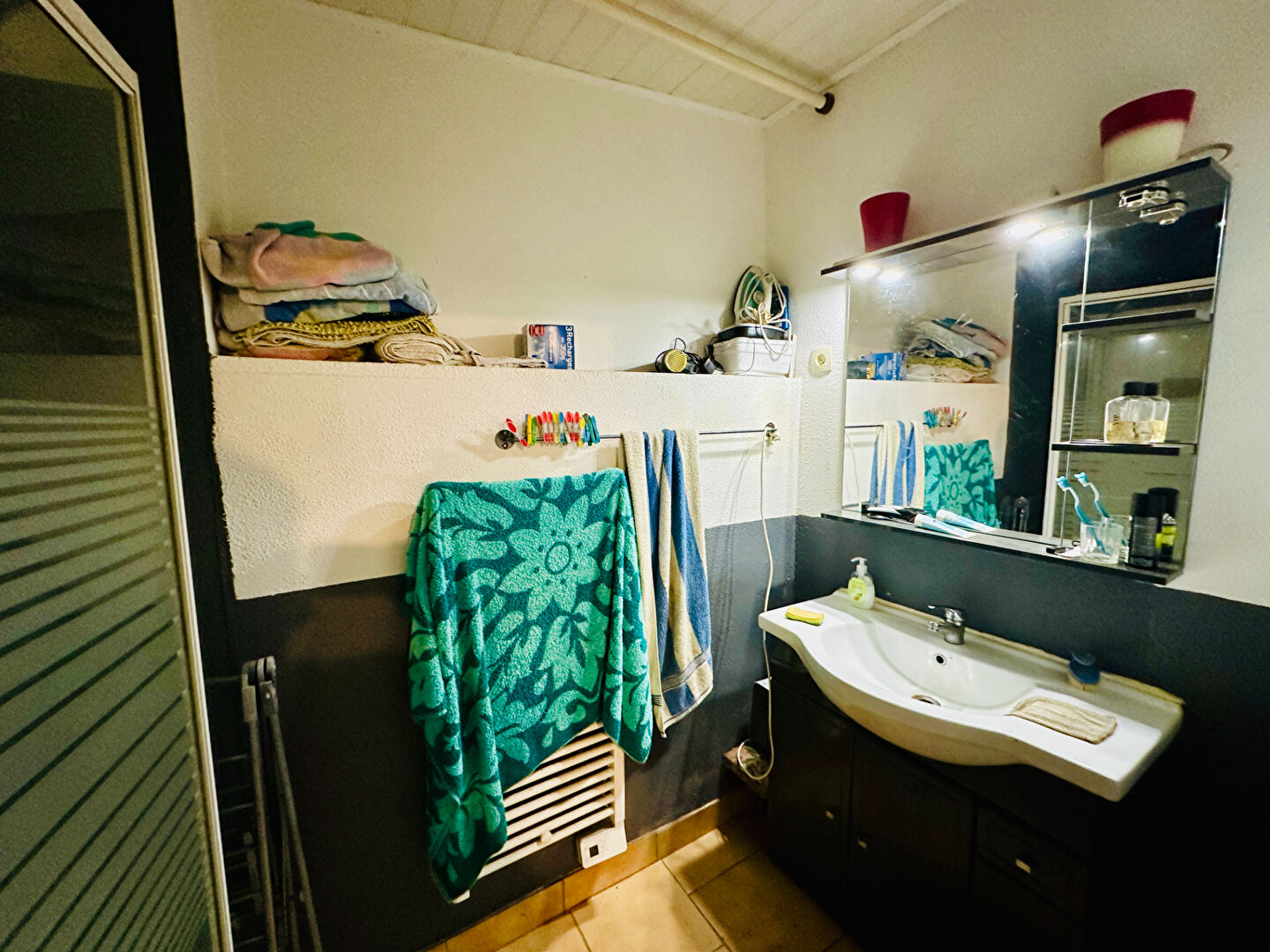 Photo Immeuble en pierre de 2 logements loués et jardin non attenant. image 6/6