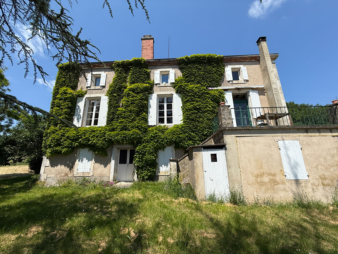 Photo Propriété de charme en pleine nature avec gîte et dépendances image 6/6