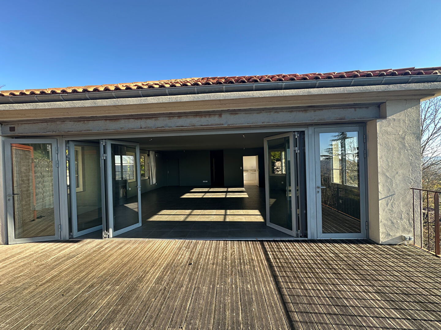 Photo Ensemble immobilier exceptionnel ! image 2/6