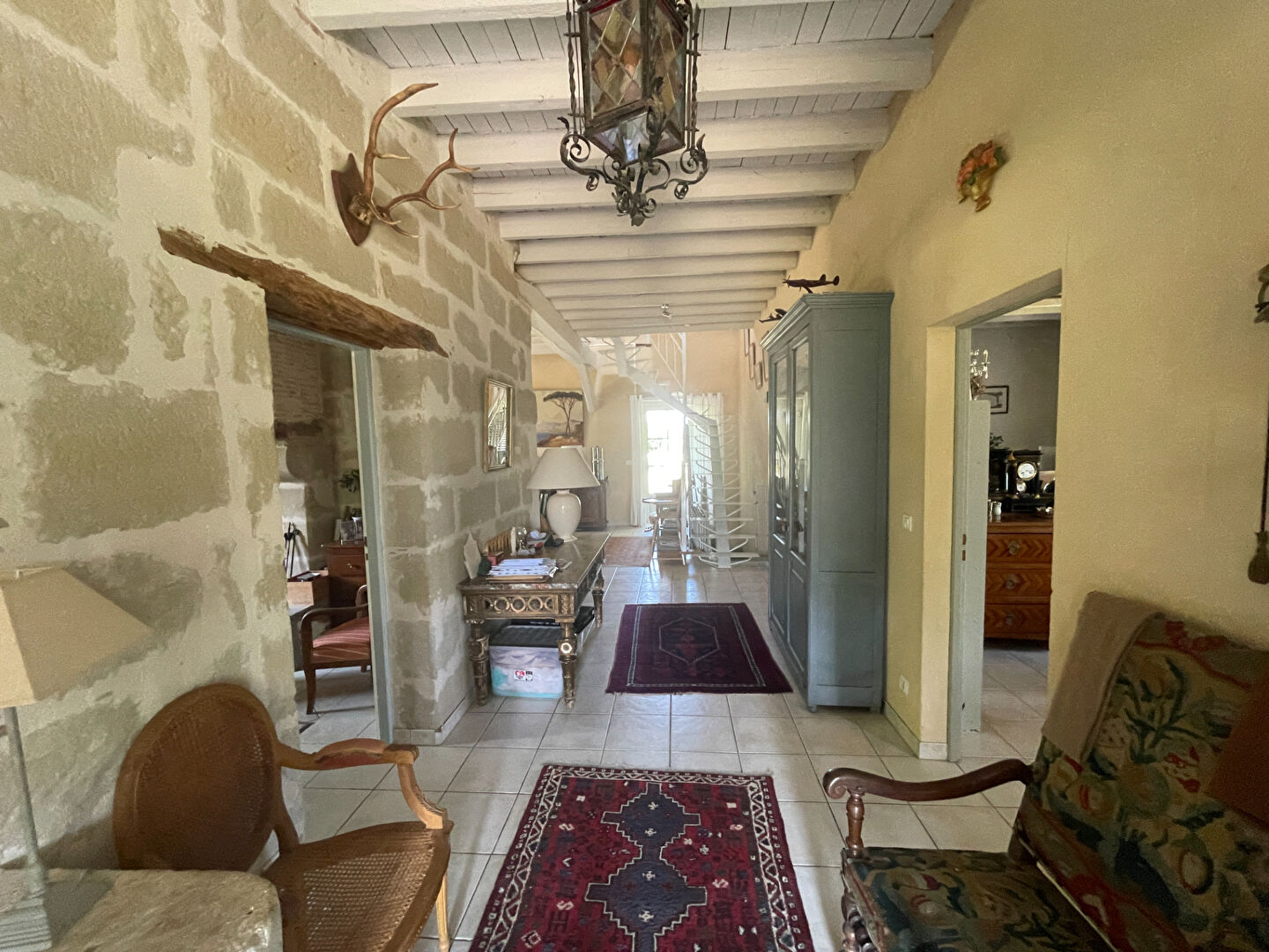 Photo Propriété de charme en pierre avec dépendances et piscine - Lot-et-Garonne image 4/6