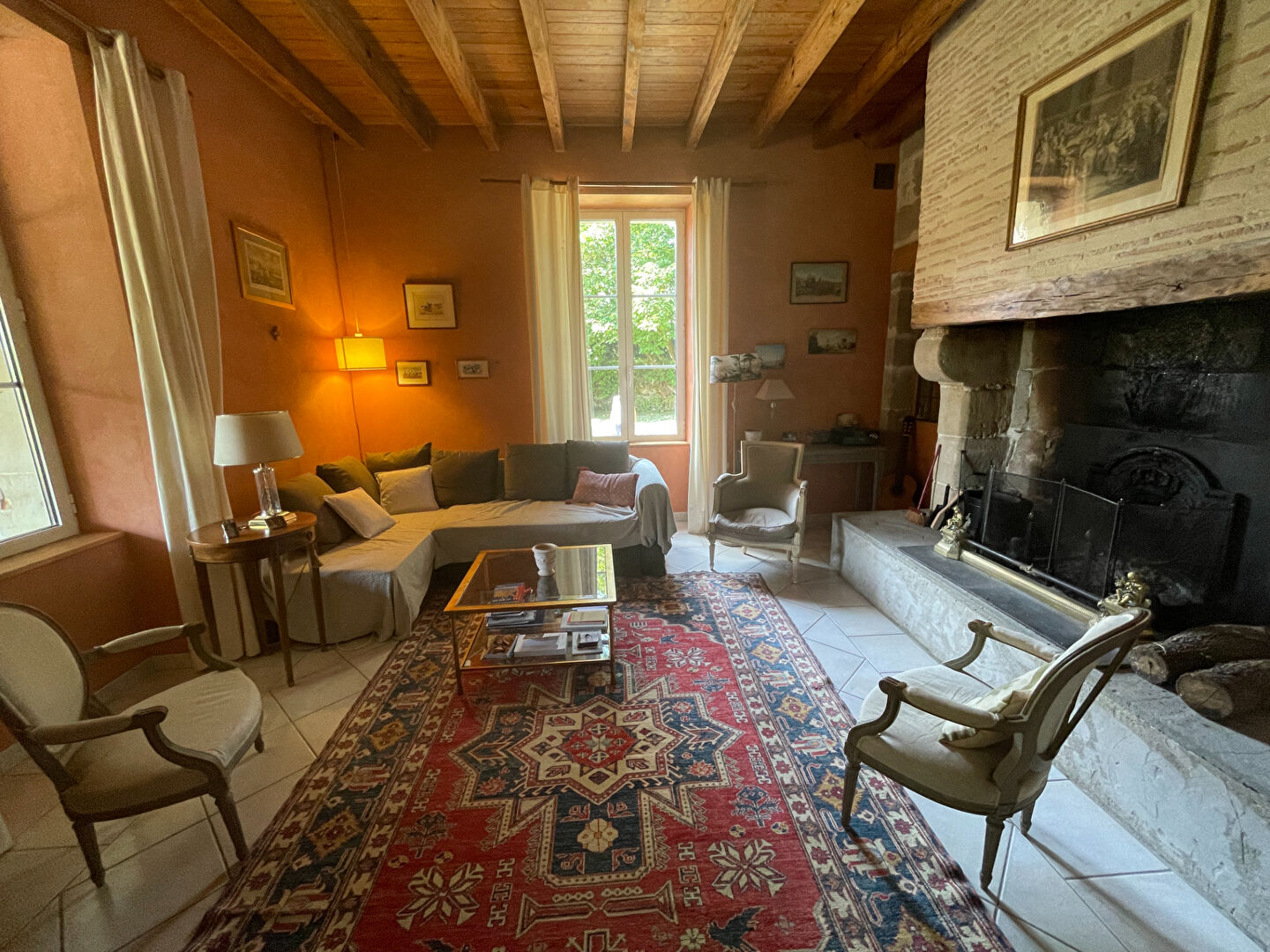 Photo Propriété de charme en pierre avec dépendances et piscine - Lot-et-Garonne image 6/6