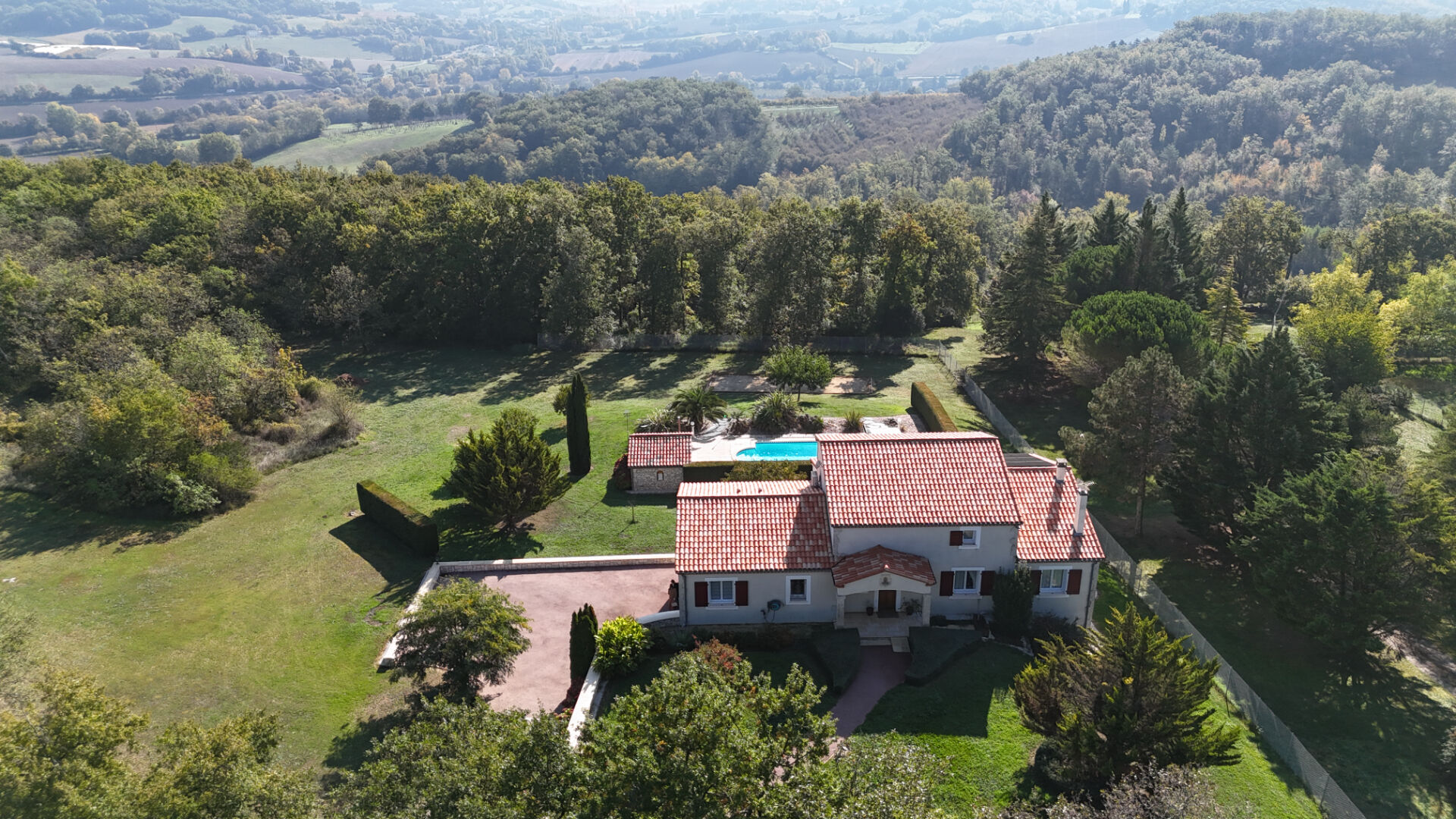 Photo Belle contemporaine avec environnement privilégié image 3/6