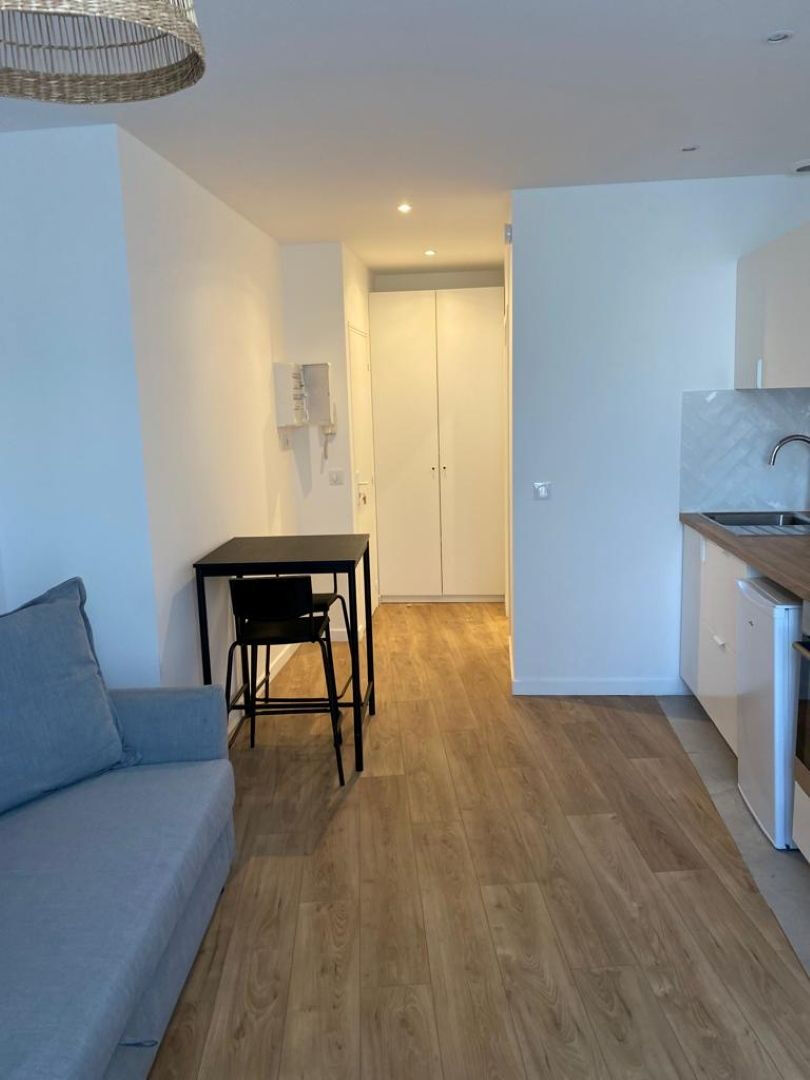 Photo STUDIO 21m²  MARSEILLE Quartier Thiers Canebière image 3/6