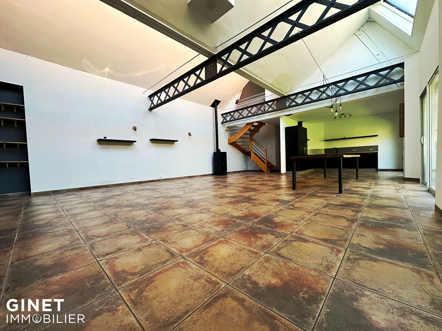 Photo Appartement Roanne 9 pièce(s) 180 m2 image 2/6