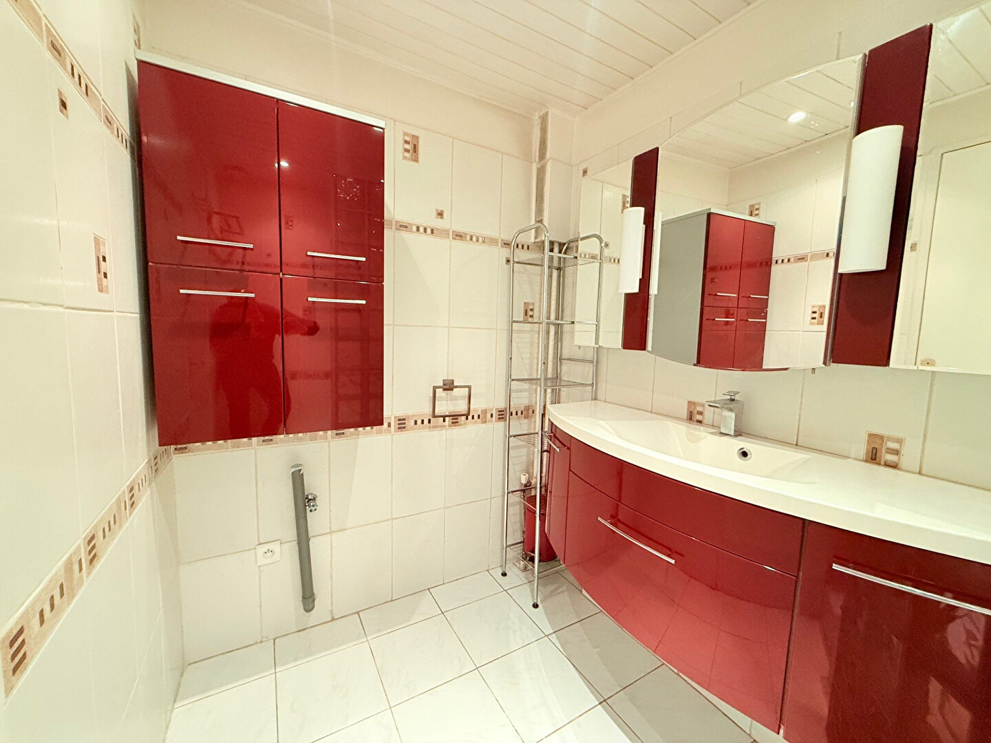 Photo Appartement 4 pièces 82.35 m2 avec un box en sous-sol quartier Carreaux Glatignies. image 6/6