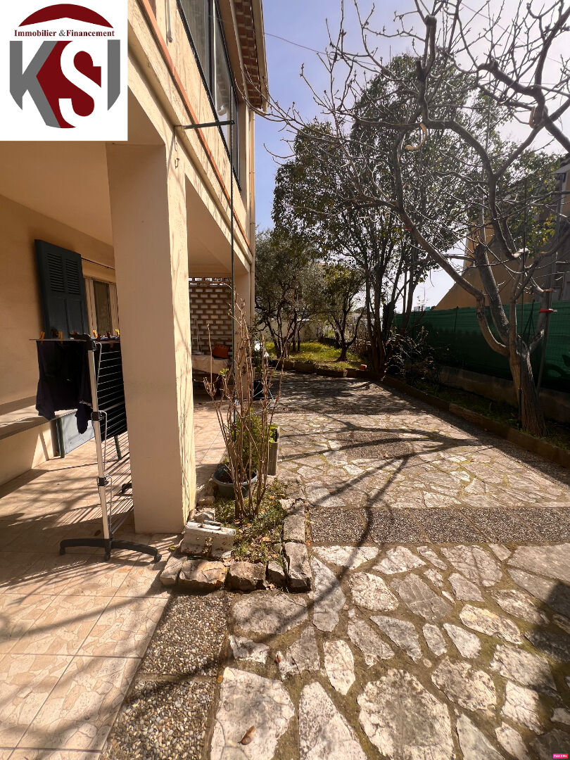 Saint Maximin, 193 M2 sur 892 m2 de terrain idéal commerces