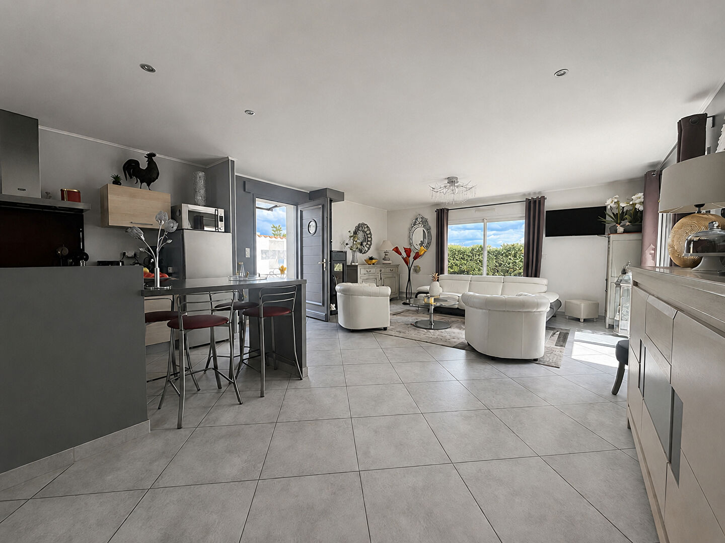 PROCHE COMMERCES - Maison de 118 m² avec garage