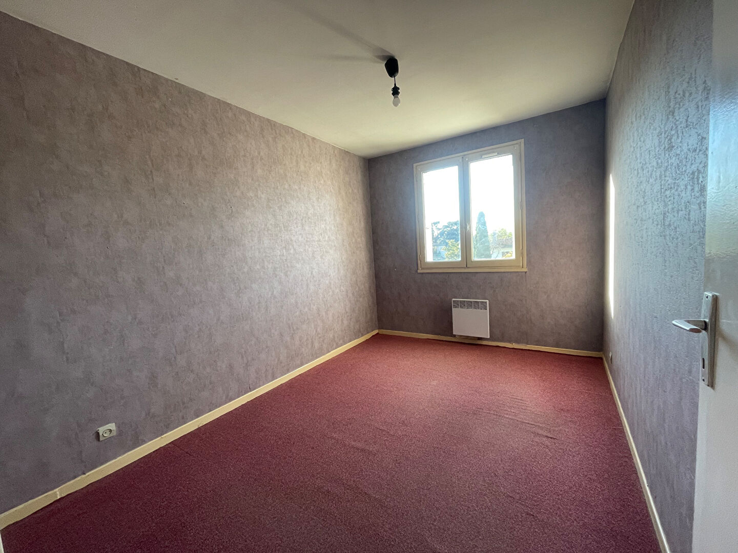 Photo Sept Deniers - Appartement T3 avec Parking et Balcon de 9m² image 6/6