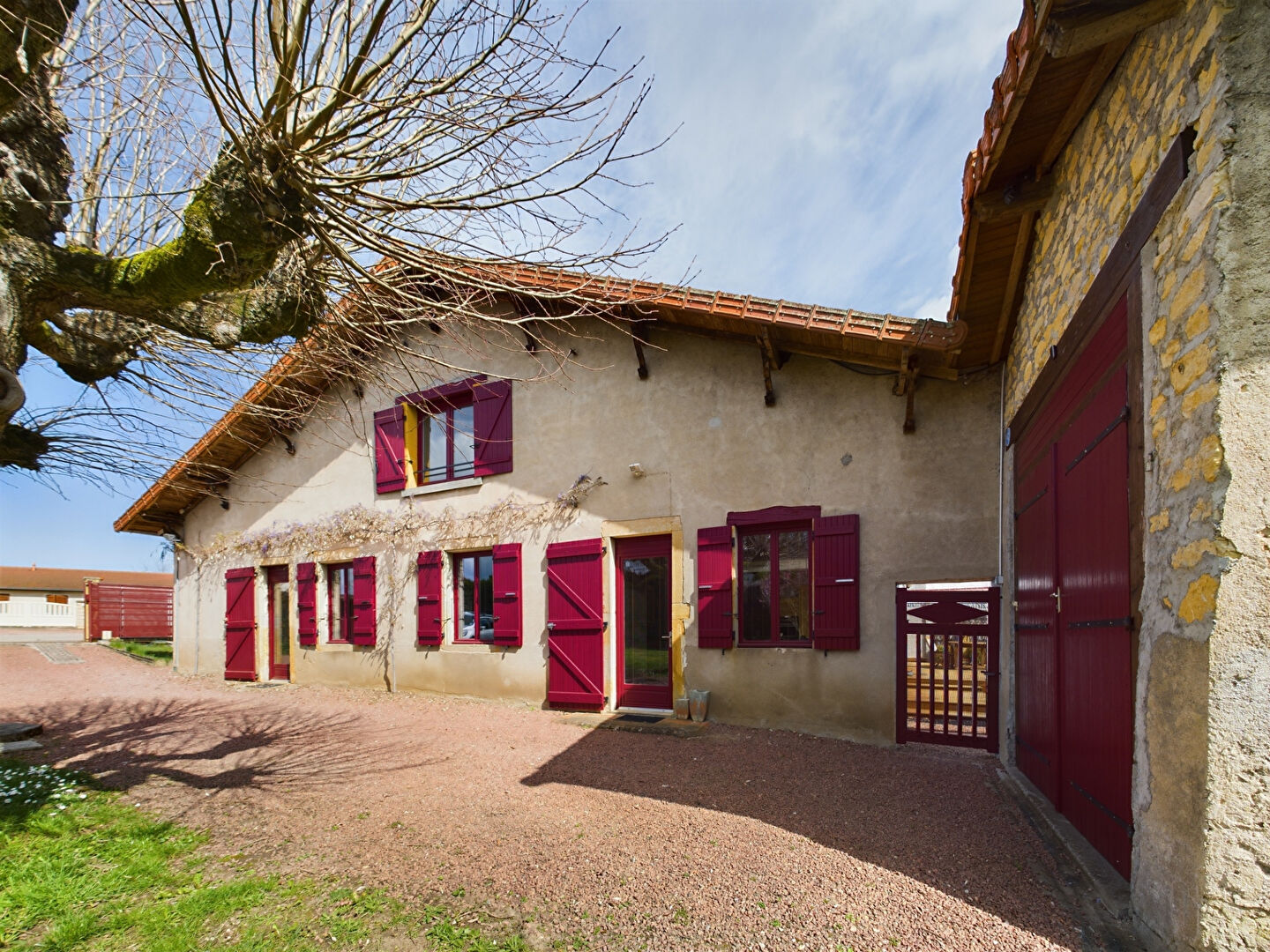 Photo Maison Briennon 8 pièce(s) 210 m2 image 2/6