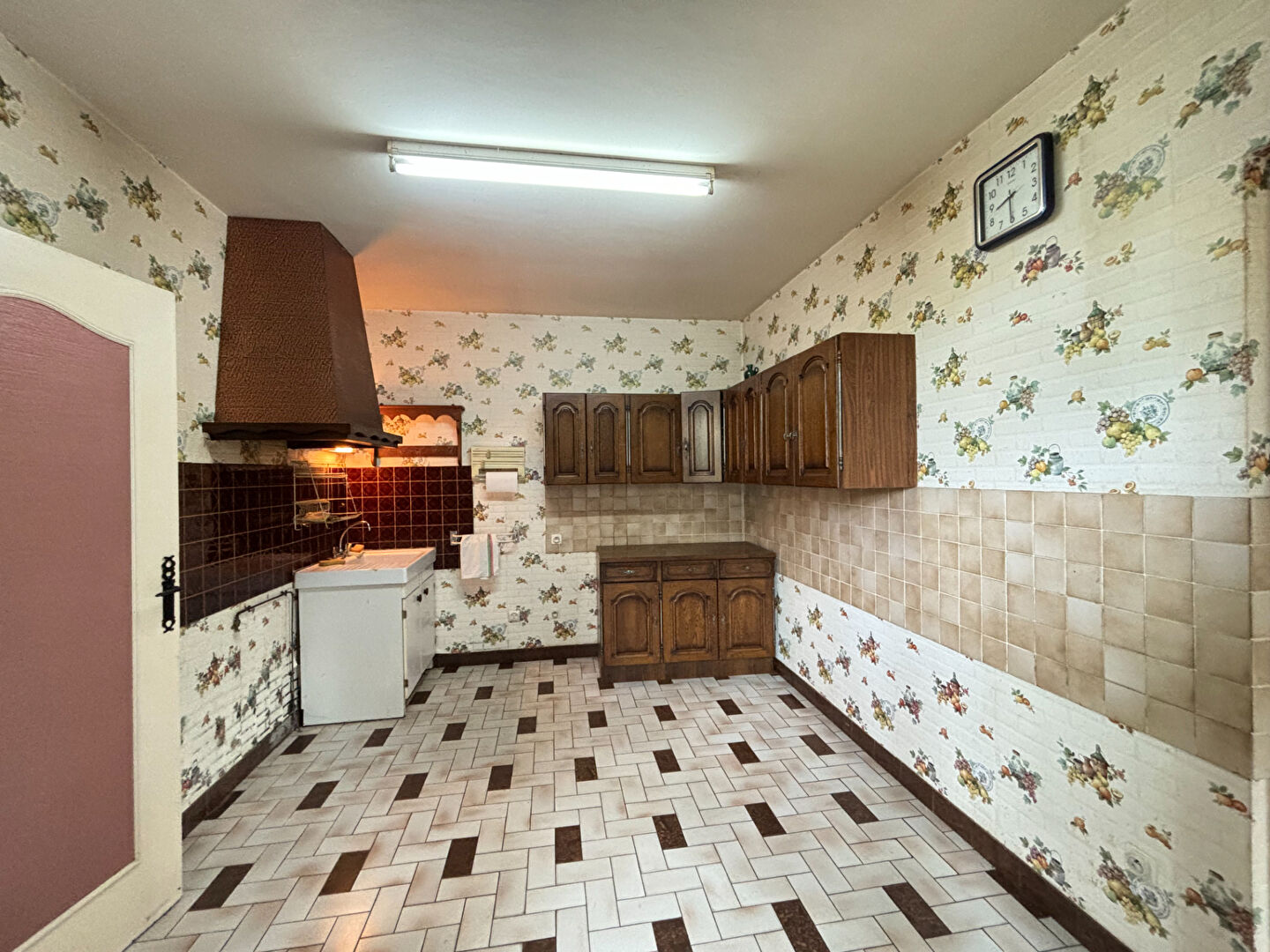 Photo Riorges - maison de 80m² à rénover avec jardin de 547m² image 3/6