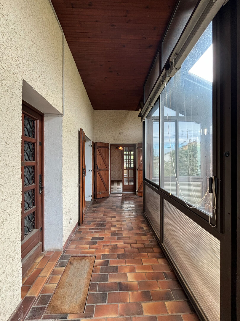 Photo Riorges - maison de 80m² à rénover avec jardin de 547m² image 5/6