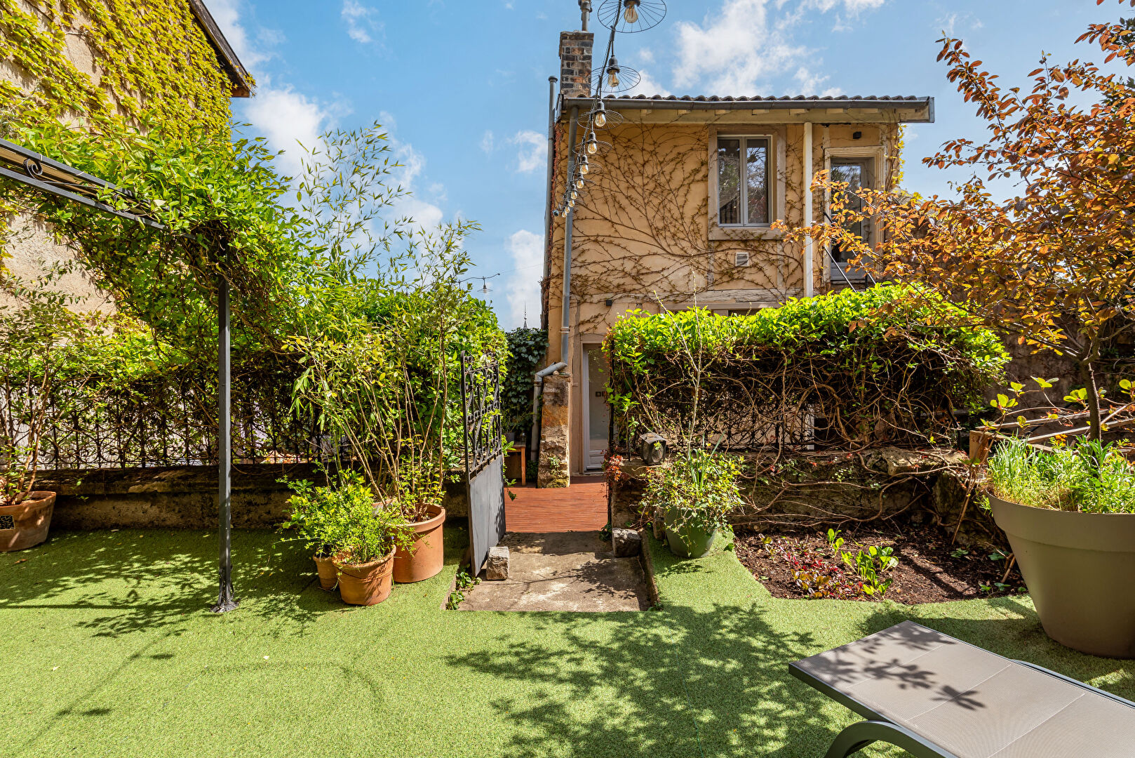 Bien d'exception -Maison dans le Vieux Lyon en duplex avec jardin et terrasse et vue panoramique sur Lyon
