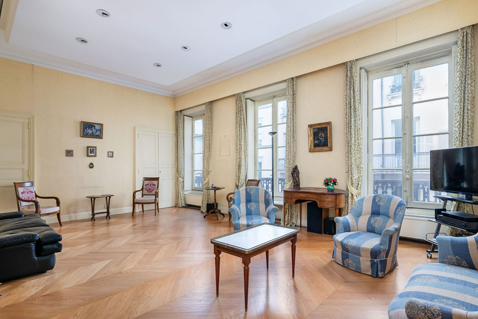 Photo Appartement  150 m2 - 2 balcons image 1/6