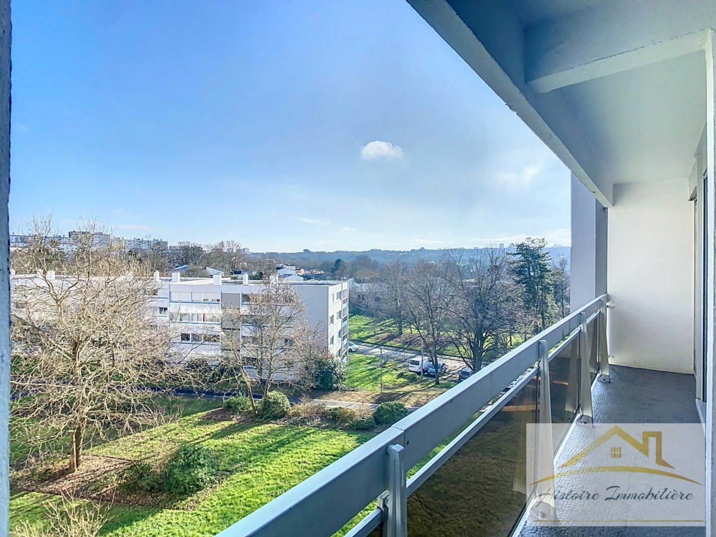 Photo Appartement T5 Avec Ascenseur Et Garage image 1/6