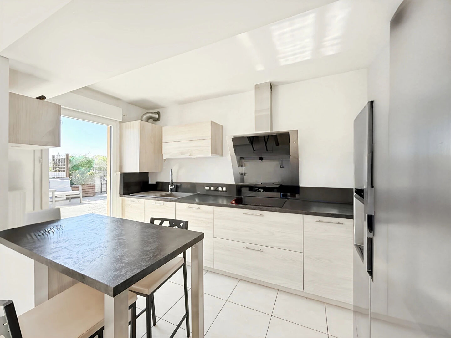 Photo Elancourt - appartement 5 pièces 94 m2 3 chambres dernier étage terrasse 100 m2 image 5/6