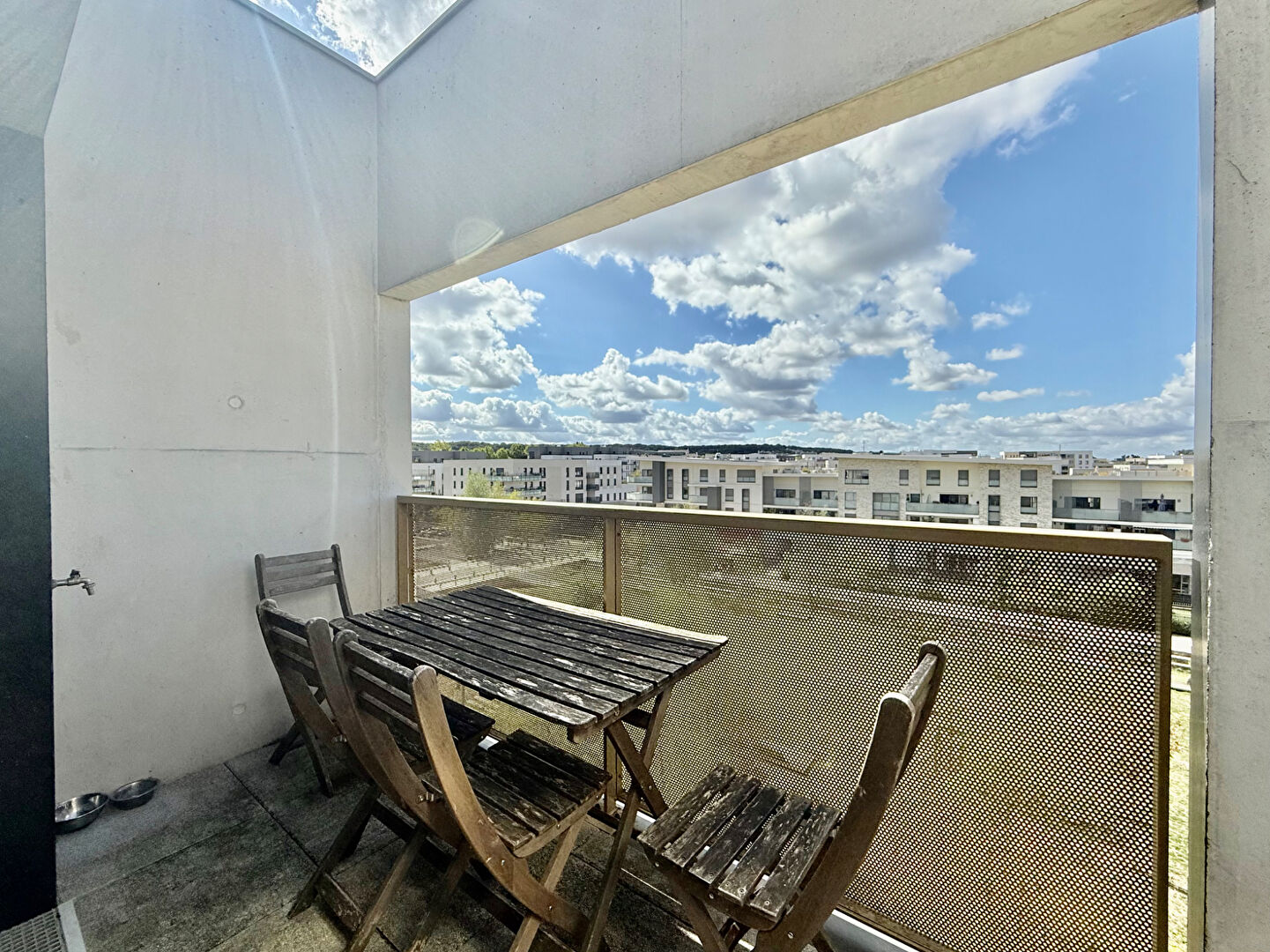 Photo Saint cyr l'école - zac renard - appartement 3 pieces d'environ 65 m2 en dernier étage - 15 mn à pieds RER image 4/6