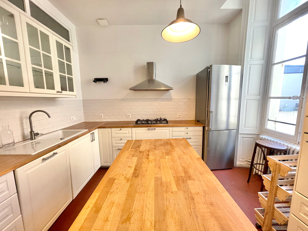 Photo ANGERS, FOCH - BEL APPARTEMENT STYLE HAUSSMANNIEN AVEC CAVES ET PARKING image 6/6