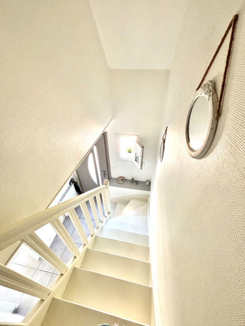 Photo Maison 5 chambres, garage et jardin à 4 arrêts en tram de la gare. image 5/6