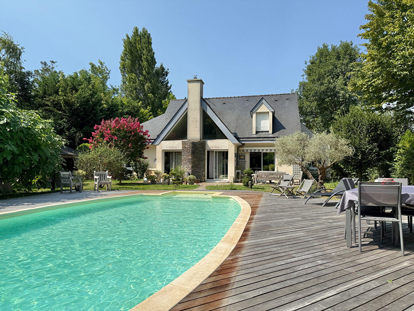 Maison avec jardin et piscine à Juigné sur Loire